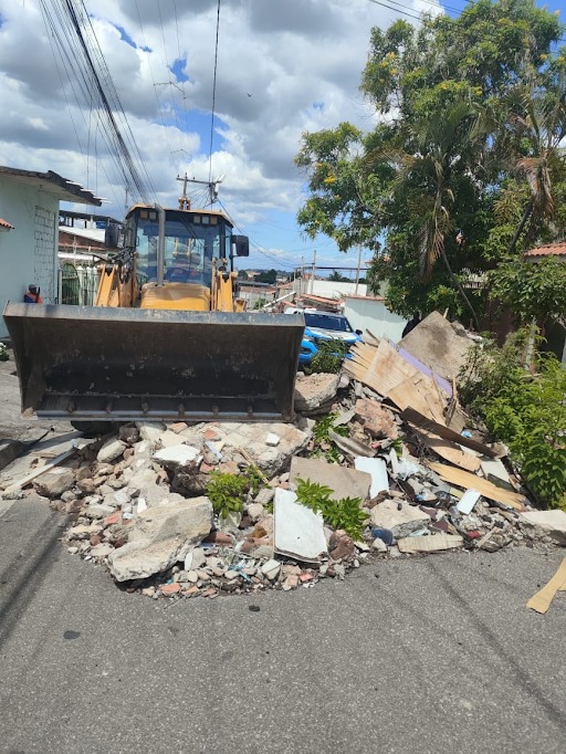 7º BPM retirou 320 toneladas de barricadas de vias no bairro Jardim Catarina 